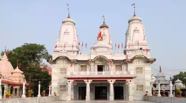 Journey of a Lifetime Starts with Premier Tour Packages in Gorakhpur