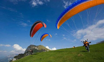 Book Paragliding Tour Packages in Gorakhpur